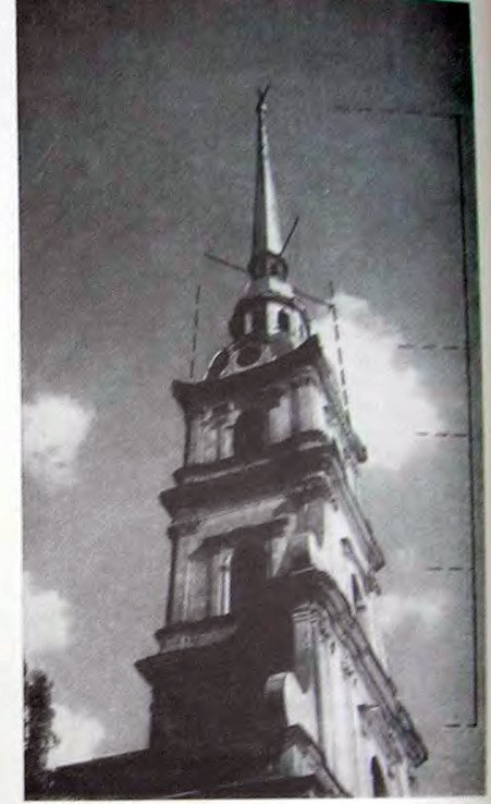 Башня Петропавловского собора в Санкт-Петербурге. Фотография